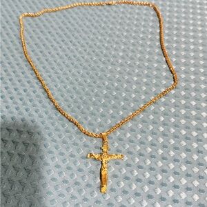 Gold Crucifix Pendant Necklace stainless steel Gold plated 18inches